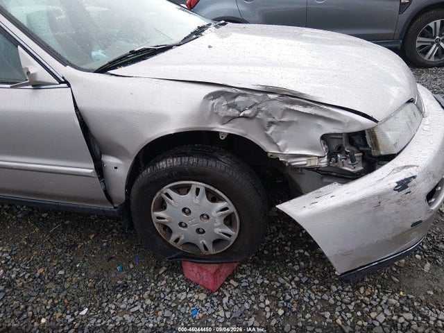 1997 Honda Accord Sdn Value Pkg მანქანა იყიდება აუქციონზე, vin: 1HGCD5688VA156530, აუქციონის ნომერი: 46044450