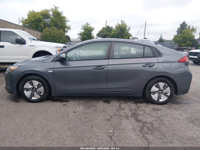 2018 Hyundai Ioniq Hybrid Blue მანქანა იყიდება აუქციონზე, vin: KMHC65LC7JU100987, აუქციონის ნომერი: 46044452