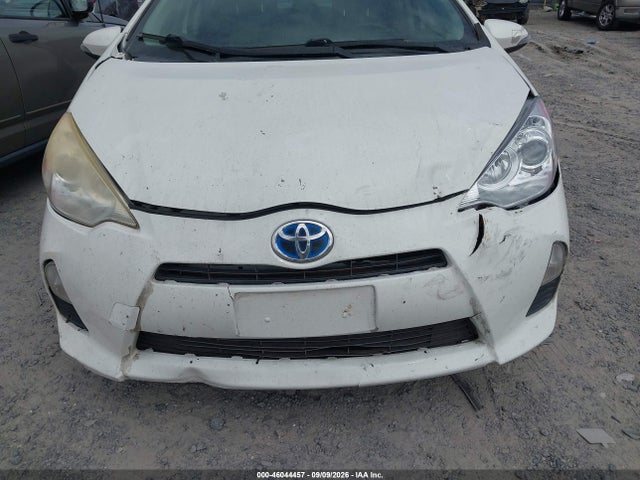 Продажа на аукционе авто 2014 Toyota Prius C Two, vin: JTDKDTB33E1079364, номер лота: 46044457