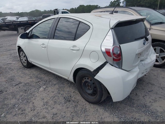 Продажа на аукционе авто 2014 Toyota Prius C Two, vin: JTDKDTB33E1079364, номер лота: 46044457