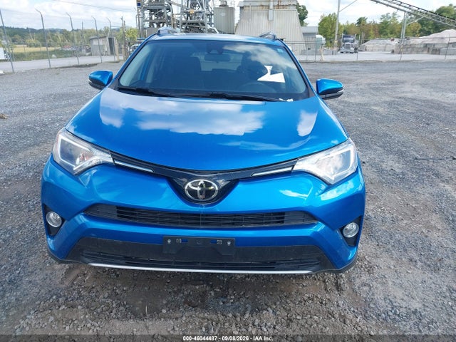 Toyota Rav4 Xle 2018 JTMRFREV0JJ203500 Image 12