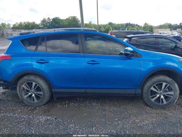 Toyota Rav4 Xle 2018 JTMRFREV0JJ203500 Image 13