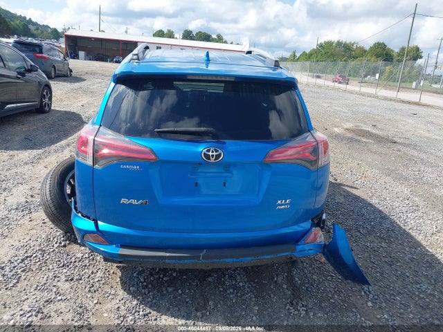 Toyota Rav4 Xle 2018 JTMRFREV0JJ203500 Image 16
