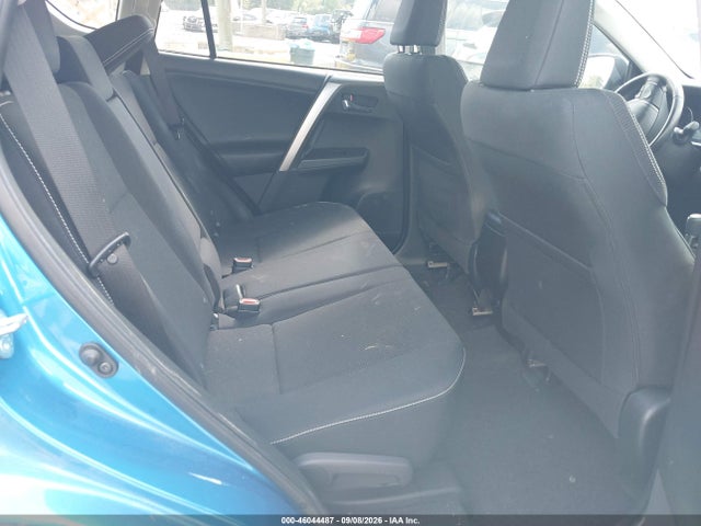 Toyota Rav4 Xle 2018 JTMRFREV0JJ203500 Image 8
