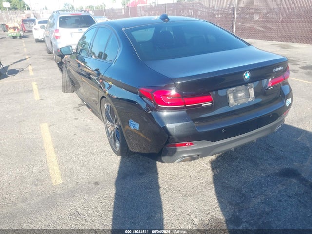 BMW 530e 2021 WBA13AG0XMCF12649 Image 3