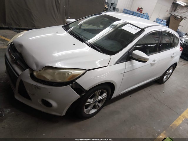 Ford FOCUS SE 2014 1FADP3K2XEL282639 Image 2