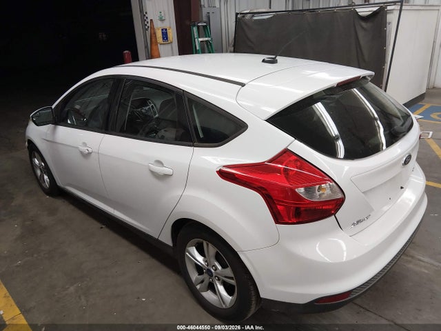 Ford FOCUS SE 2014 1FADP3K2XEL282639 Image 3