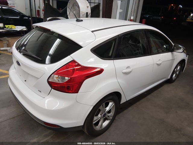 Ford FOCUS SE 2014 1FADP3K2XEL282639 Image 4
