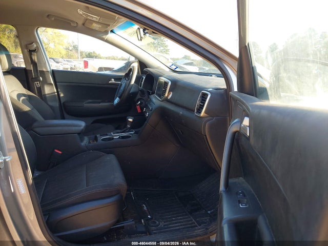 2021 Kia Sportage Lx მანქანა იყიდება აუქციონზე, vin: KNDPM3AC0M7939675, აუქციონის ნომერი: 46044558