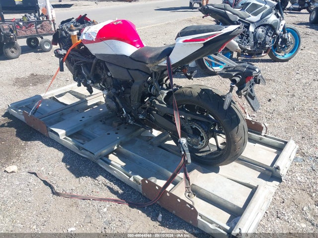 Yamaha Yzfr7 2026 JYARM60E2TA004250 Image 3
