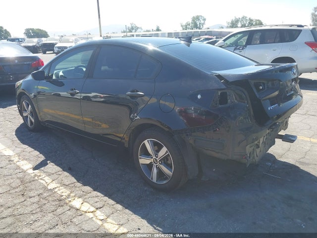 46044621 :رقم المزاد ، 3KPFL4A75JE253599 vin ، 2018 Kia Forte S مزاد بيع
