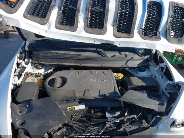 46044630 :رقم المزاد ، 1C4PJMCS1EW151885 vin ، 2014 Jeep Cherokee Latitude مزاد بيع