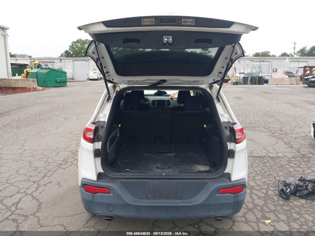 46044630 :رقم المزاد ، 1C4PJMCS1EW151885 vin ، 2014 Jeep Cherokee Latitude مزاد بيع
