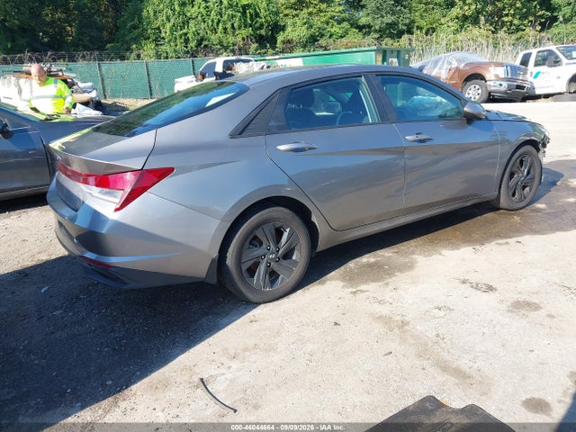 46044664 :رقم المزاد ، KMHLM4AG7PU571102 vin ، 2023 Hyundai Elantra Sel مزاد بيع