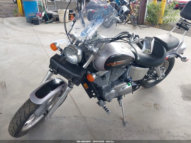 2000 Honda Vt1100 C მანქანა იყიდება აუქციონზე, vin: 1HFSC1803YA400379, აუქციონის ნომერი: 46044667