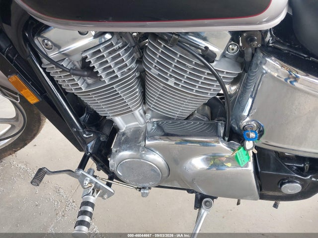 2000 Honda Vt1100 C მანქანა იყიდება აუქციონზე, vin: 1HFSC1803YA400379, აუქციონის ნომერი: 46044667