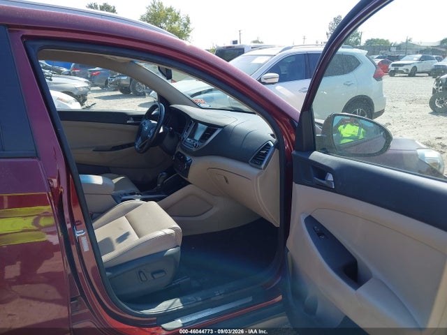 2016 Hyundai Tucson Limited მანქანა იყიდება აუქციონზე, vin: KM8J33A28GU216948, აუქციონის ნომერი: 46044773
