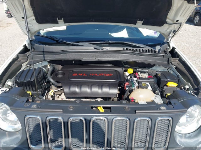46044808 :رقم المزاد ، ZACCJBBB2HPF90177 vin ، 2017 Jeep Renegade Latitude 4x4 مزاد بيع