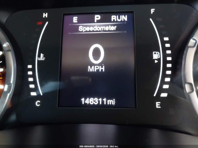46044808 :رقم المزاد ، ZACCJBBB2HPF90177 vin ، 2017 Jeep Renegade Latitude 4x4 مزاد بيع