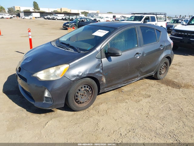 2014 Toyota Prius C One მანქანა იყიდება აუქციონზე, vin: JTDKDTB38E1063788, აუქციონის ნომერი: 46044929