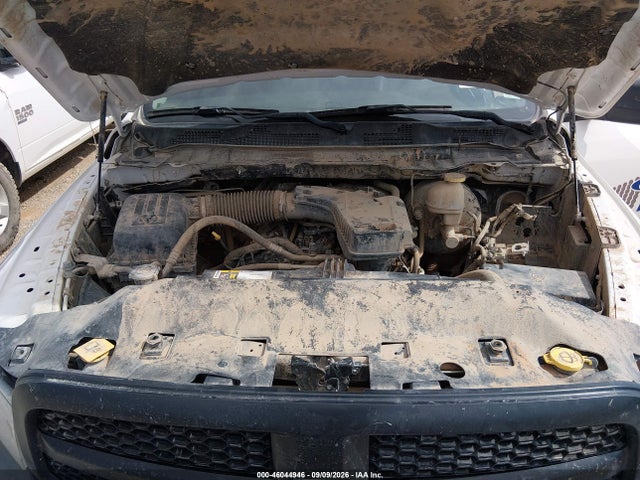 46044946 :رقم المزاد ، 1C6RR7FG1PS593562 vin ، 2023 Ram 1500 Classic Tradesman  4x4 6'4 Box مزاد بيع