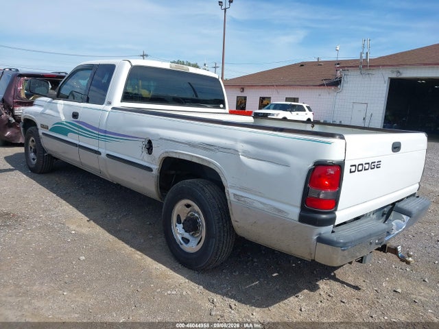 46044958 :رقم المزاد ، 1B7KC23D2WJ105880 vin ، 1998 Dodge Ram 2500 St مزاد بيع
