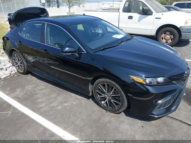 46044981 :رقم المزاد ، 4T1S11AK7PU744415 vin ، 2023 Toyota Camry Se مزاد بيع