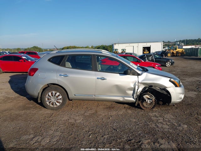 JN8AS5MT3FW152042 Nissan Rogue Select S