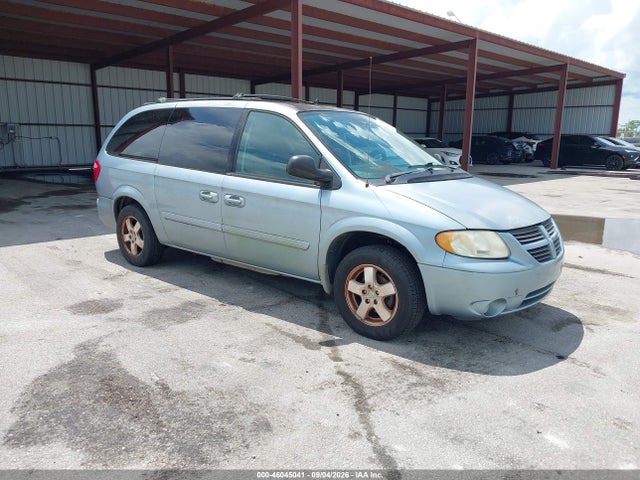 Auction sale of the 2005 Dodge Grand Caravan Sxt, vin: 2D8GP44L95R389225, lot number: 46045041