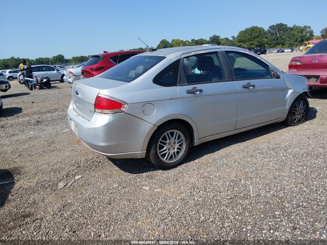 Продаж на аукціоні авто 2011 Ford Focus Se, vin: 1FAHP3FN2BW152984, номер лоту: 46045097