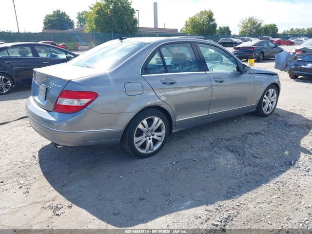 46045119 :رقم المزاد ، WDDGF8BB2BR168995 vin ، 2011 Mercedes-benz C 300 Luxury 4matic مزاد بيع