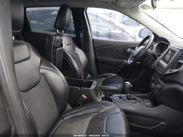 Продаж на аукціоні авто 2019 Jeep Cherokee Latitude Plus Fwd, vin: 1C4PJLLB8KD358288, номер лоту: 46045127