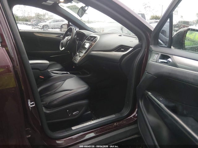 2019 Lincoln Mkc Standard მანქანა იყიდება აუქციონზე, vin: 5LMCJ1C93KUL18211, აუქციონის ნომერი: 46045130