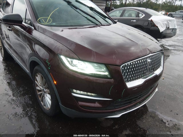2019 Lincoln Mkc Standard მანქანა იყიდება აუქციონზე, vin: 5LMCJ1C93KUL18211, აუქციონის ნომერი: 46045130