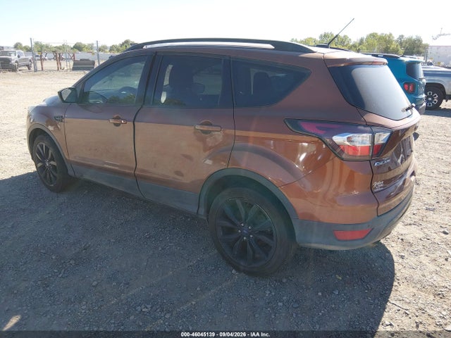 2017 Ford Escape Se მანქანა იყიდება აუქციონზე, vin: 1FMCU9GD4HUB03503, აუქციონის ნომერი: 46045139