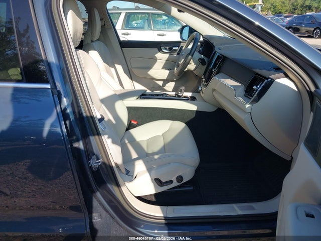 Aukcja sprzedaży 2023 Volvo Xc60 Recharge Plug-in Hybrid T8 Plus Bright Theme, vin: YV4H60DN3P1225988, numer aukcji: 46045187