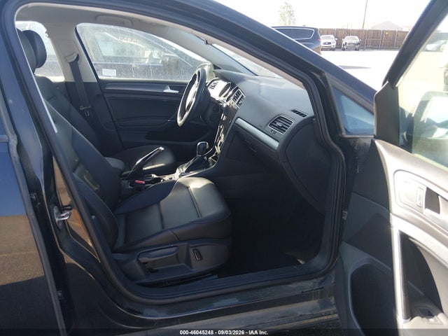 46045248 :رقم المزاد ، 3VWG57AU6KM033656 vin ، 2019 Volkswagen Golf مزاد بيع