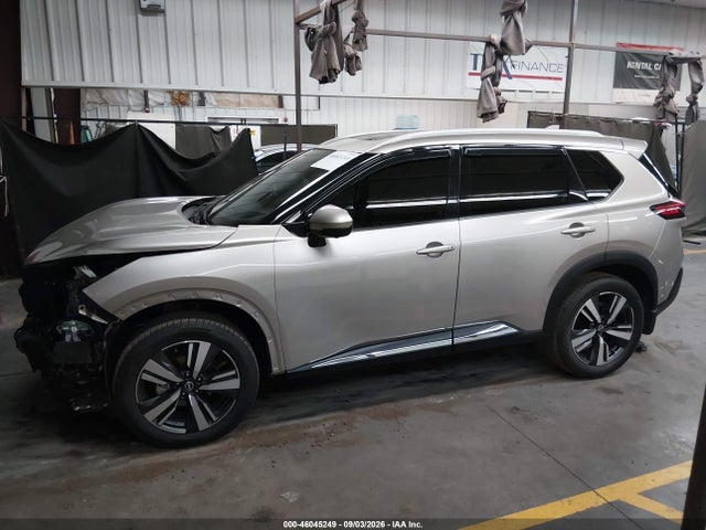 JN8BT3DC5PW103898 Nissan Rogue Platinum Fwd