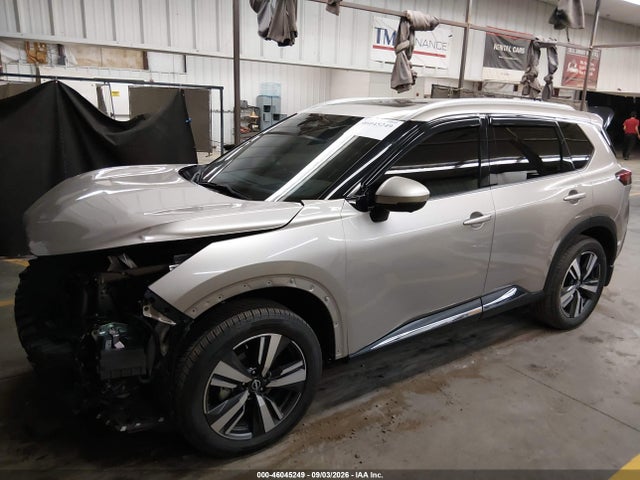 JN8BT3DC5PW103898 Nissan Rogue Platinum Fwd
