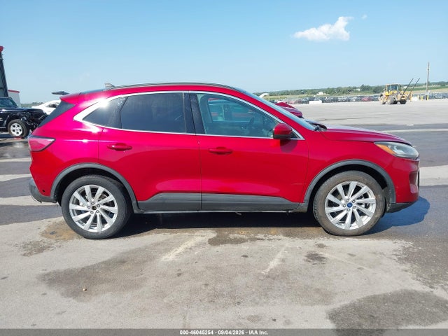 1FMCU9J99MUA62204 Ford Escape Titanium