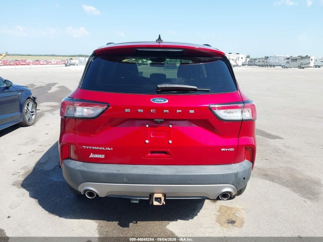 1FMCU9J99MUA62204 Ford Escape Titanium