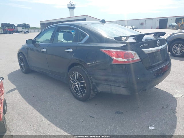 Продаж на аукціоні авто 2015 Nissan Altima 2.5 S, vin: 1N4AL3AP4FC194103, номер лоту: 46045300