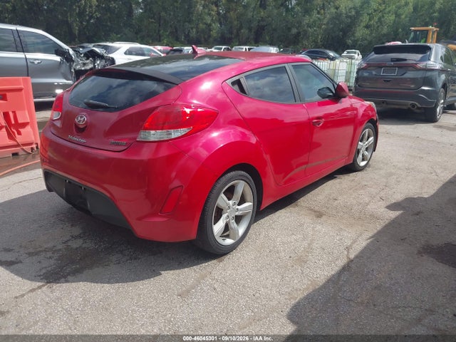 2013 Hyundai Veloster Base W/black მანქანა იყიდება აუქციონზე, vin: KMHTC6AD2DU161016, აუქციონის ნომერი: 46045301