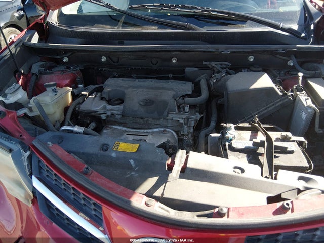 2T3BFREV2FW291573 Toyota RAV4 LE