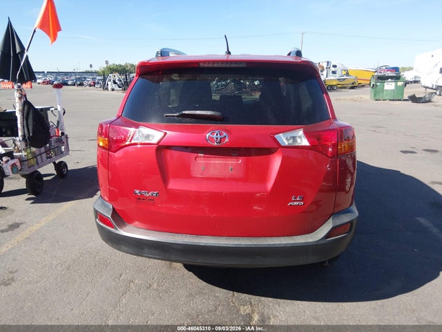 2T3BFREV2FW291573 Toyota RAV4 LE