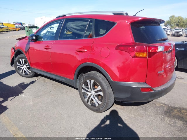 2T3BFREV2FW291573 Toyota RAV4 LE
