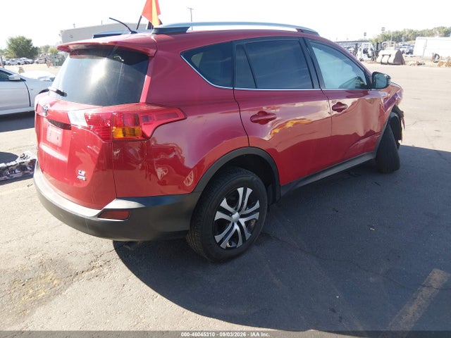 2T3BFREV2FW291573 Toyota RAV4 LE