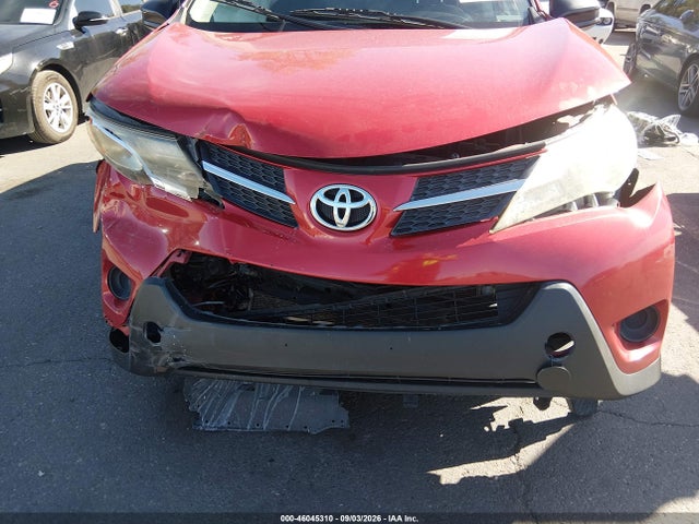 2T3BFREV2FW291573 Toyota RAV4 LE