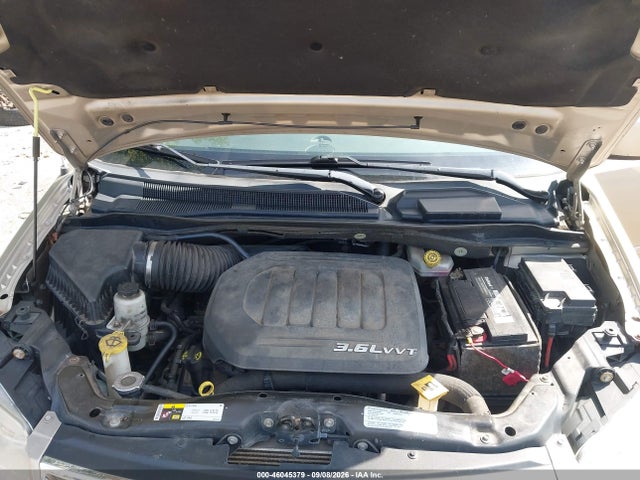 46045379 :رقم المزاد ، 2C4RC1BGXDR588838 vin ، 2013 Chrysler Town & Country Touring مزاد بيع