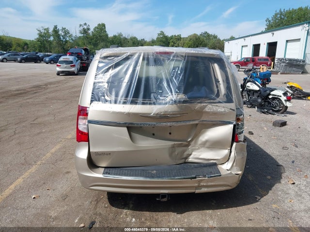 46045379 :رقم المزاد ، 2C4RC1BGXDR588838 vin ، 2013 Chrysler Town & Country Touring مزاد بيع
